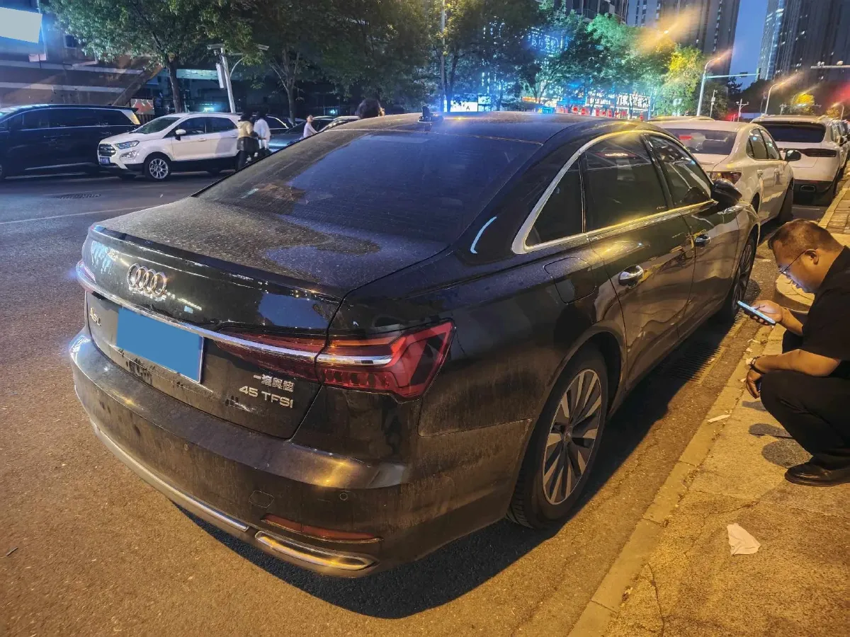 2021 Audi A6L 2.0T 224HP L4 7DCT,autocango,china used car exporter,china ev exporter,chinese used car exporter,chinese used ev exporter
