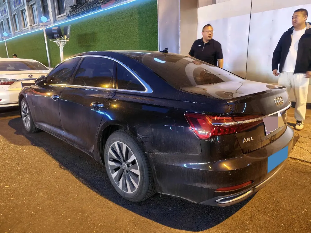 2021 Audi A6L 2.0T 224HP L4 7DCT,autocango,china used car exporter,china ev exporter,chinese used car exporter,chinese used ev exporter