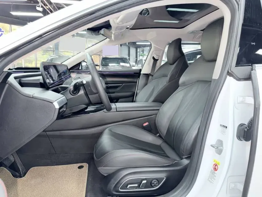 2020 Xpeng P7 BEV 70.8KWH,autocango,china used car exporter,china ev exporter,chinese used car exporter,chinese used ev exporter