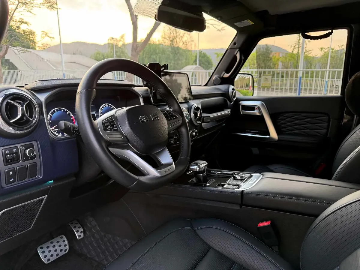 2020 Beijing BJ40 2.0T 224HP L4 8AT,autocango,china used car exporter,china ev exporter,chinese used car exporter,chinese used ev exporter