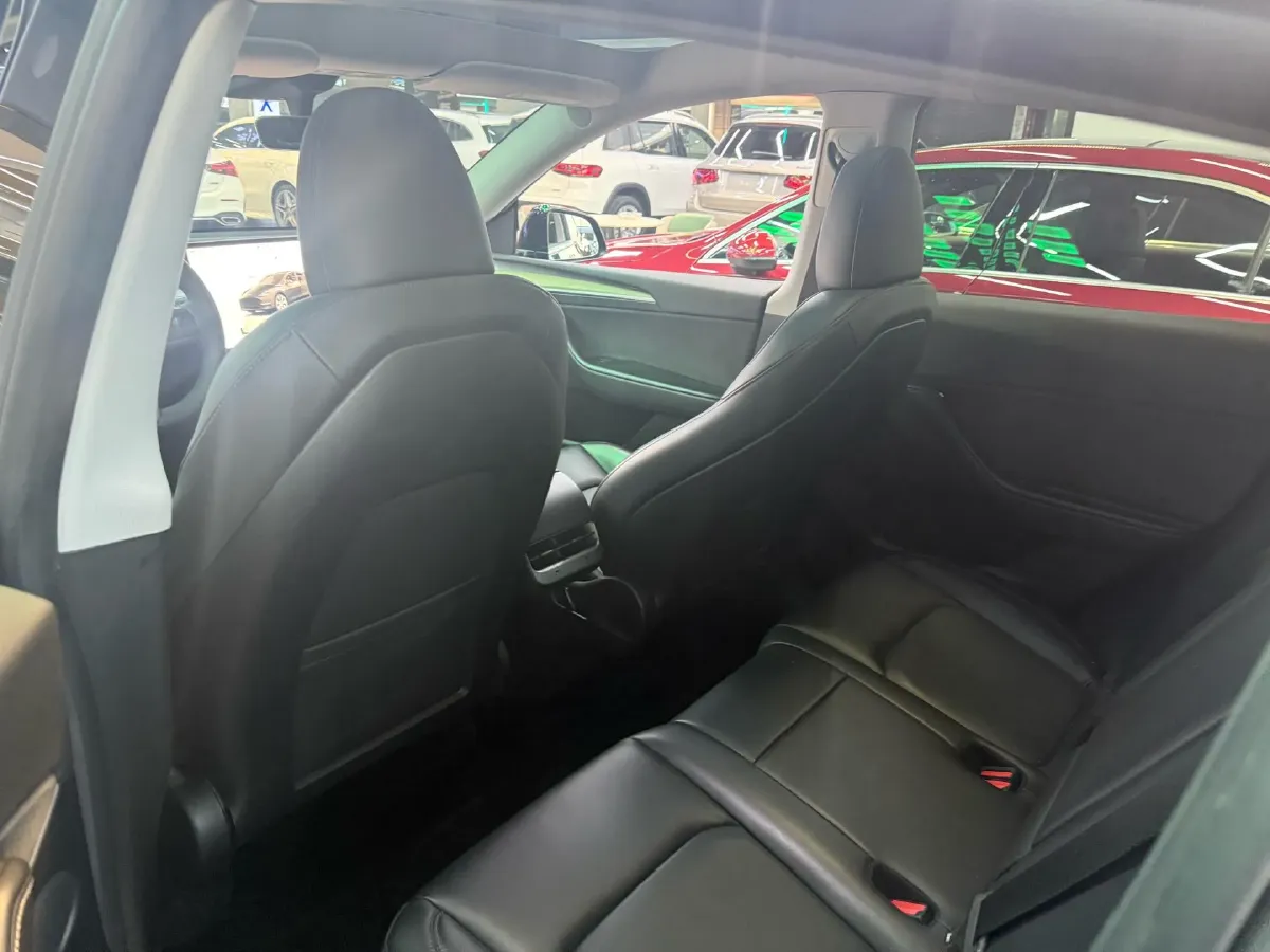 2022 Tesla Model Y BEV 60KWH,autocango,china used car exporter,china ev exporter,chinese used car exporter,chinese used ev exporter