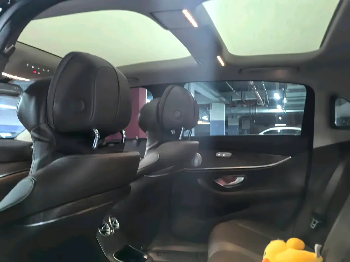 2021 Mercedes-Benz E Class 2.0T 258HP L4 9AT,autocango,china used car exporter,china ev exporter,chinese used car exporter,chinese used ev exporter