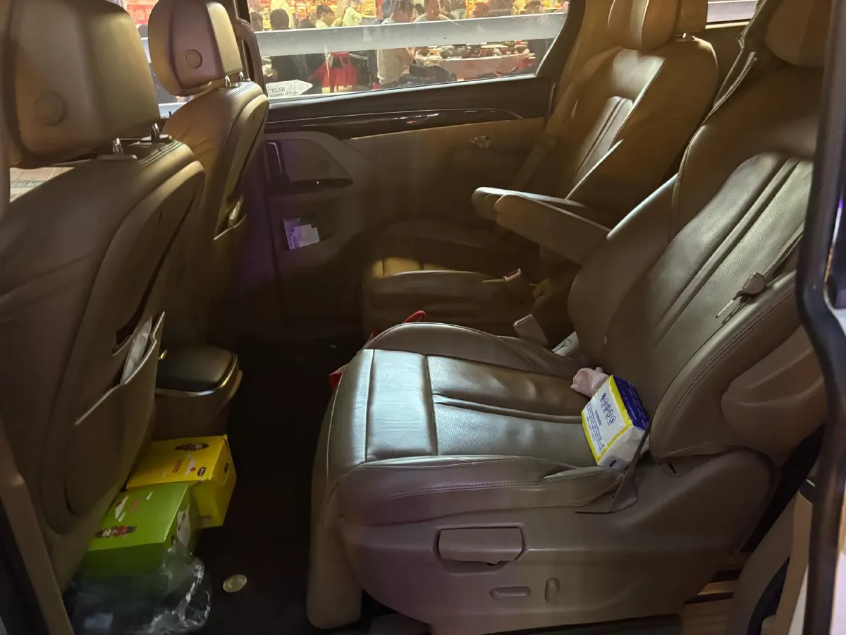 2018 Buick GL8 2.0T 260HP L4 6AT,autocango,china used car exporter,china ev exporter,chinese used car exporter,chinese used ev exporter