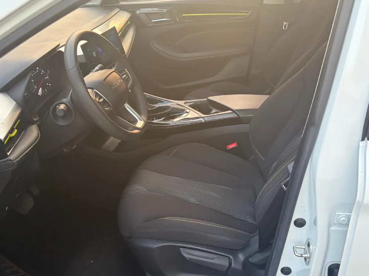 2021 Roewe i5 1.5L 120HP L4 CVT,autocango,china used car exporter,china ev exporter,chinese used car exporter,chinese used ev exporter