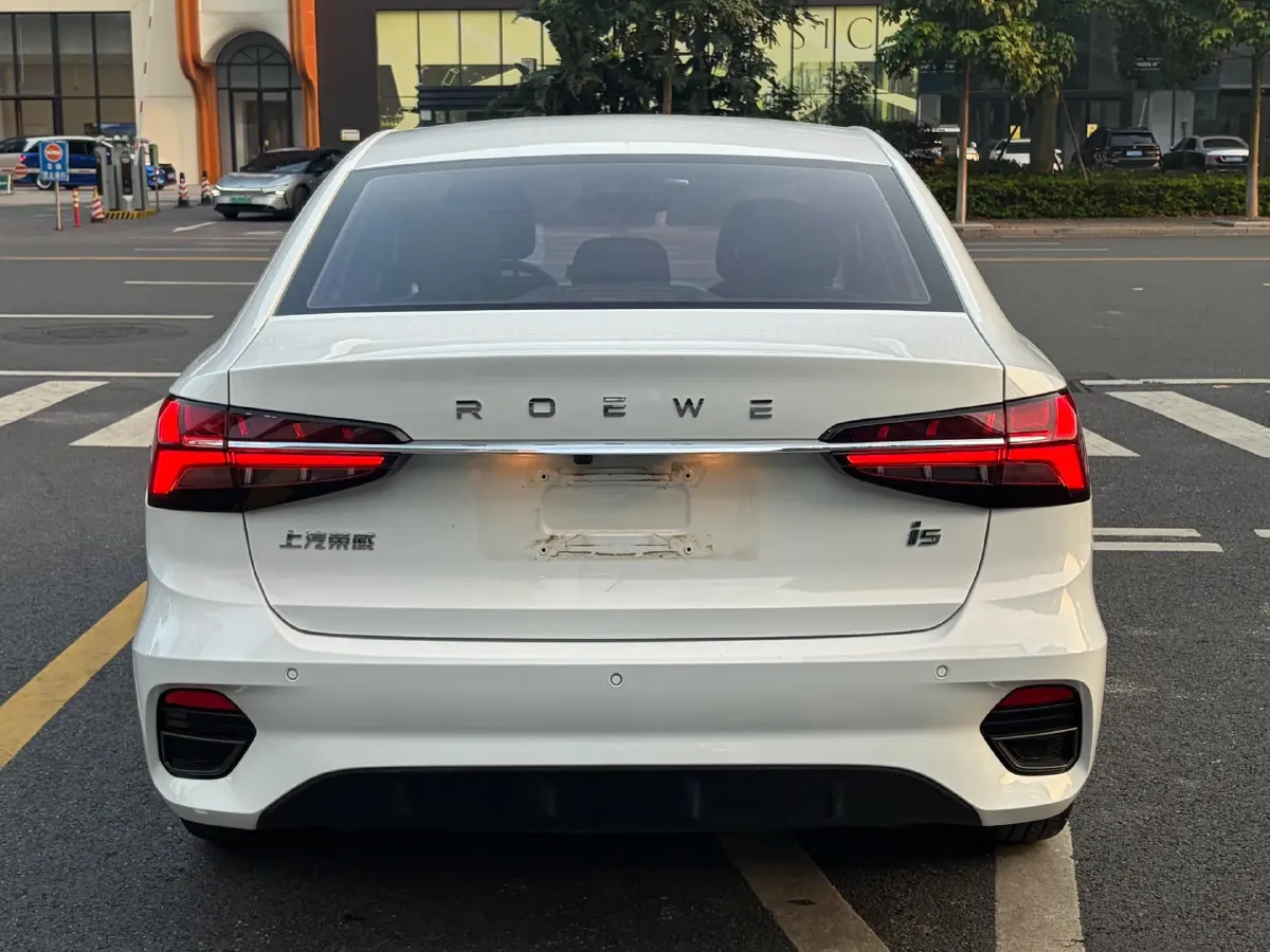 2021 Roewe i5 1.5L 120HP L4 CVT,autocango,china used car exporter,china ev exporter,chinese used car exporter,chinese used ev exporter