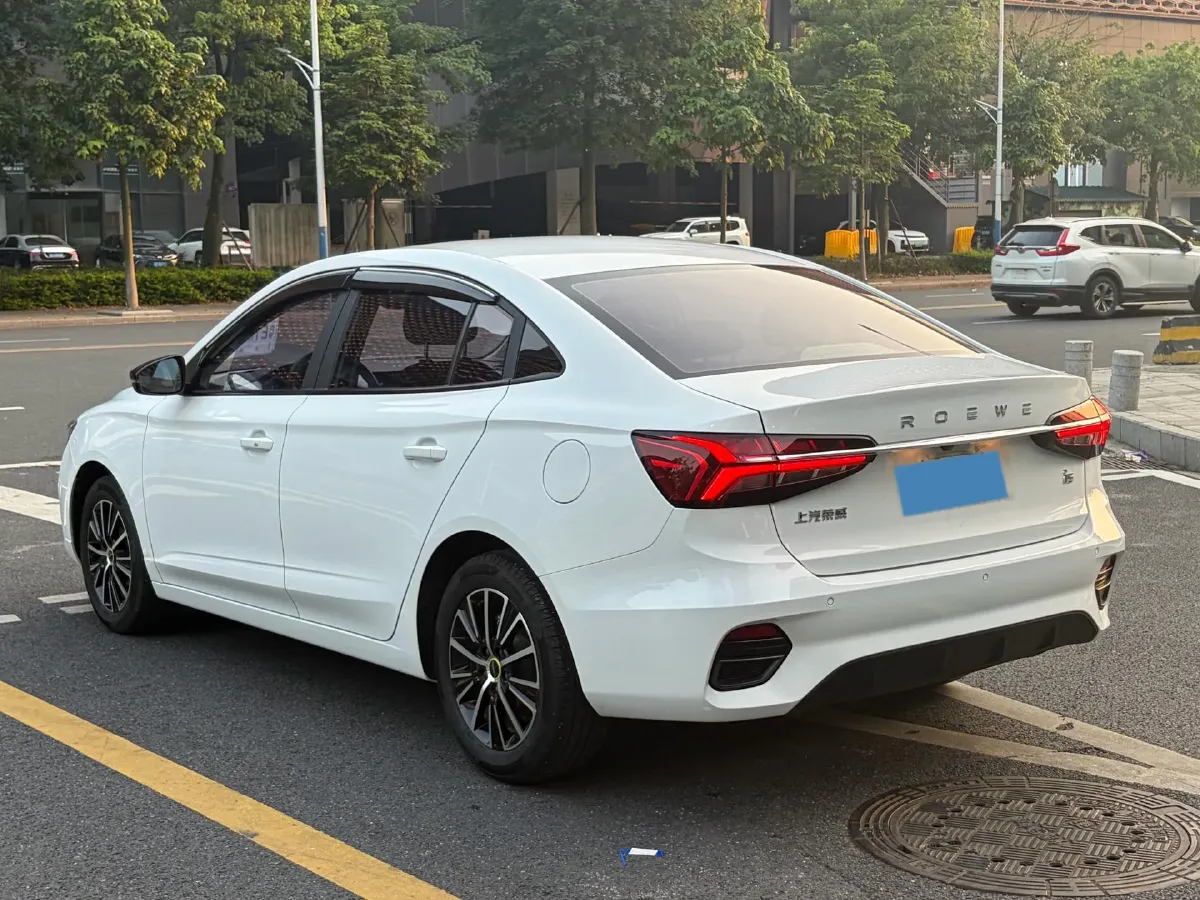 2021 Roewe i5 1.5L 120HP L4 CVT,autocango,china used car exporter,china ev exporter,chinese used car exporter,chinese used ev exporter