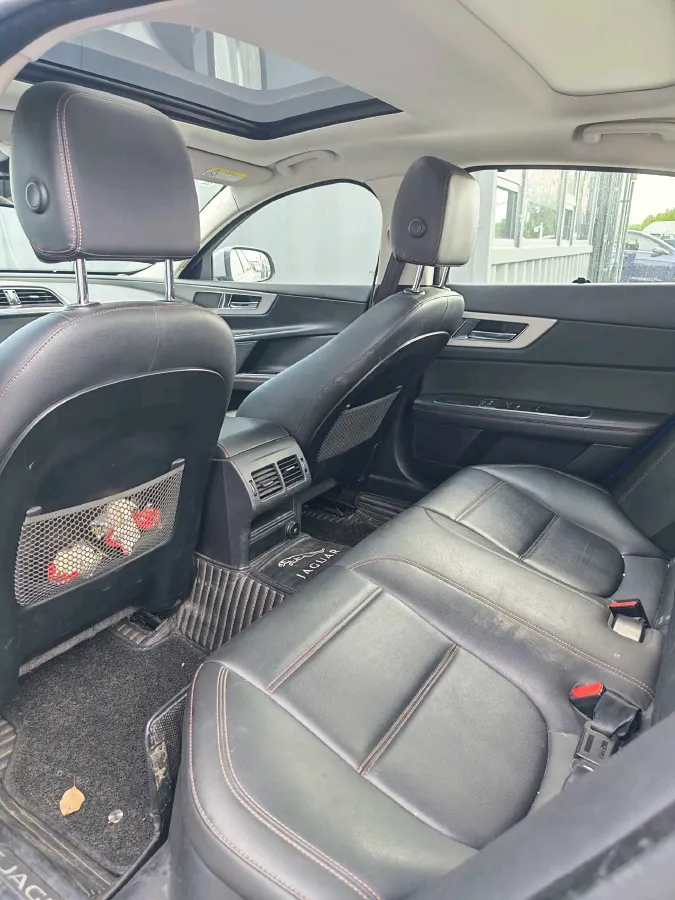 2018 Jaguar XEL 2.0T 200HP L4 8AT,autocango,china used car exporter,china ev exporter,chinese used car exporter,chinese used ev exporter