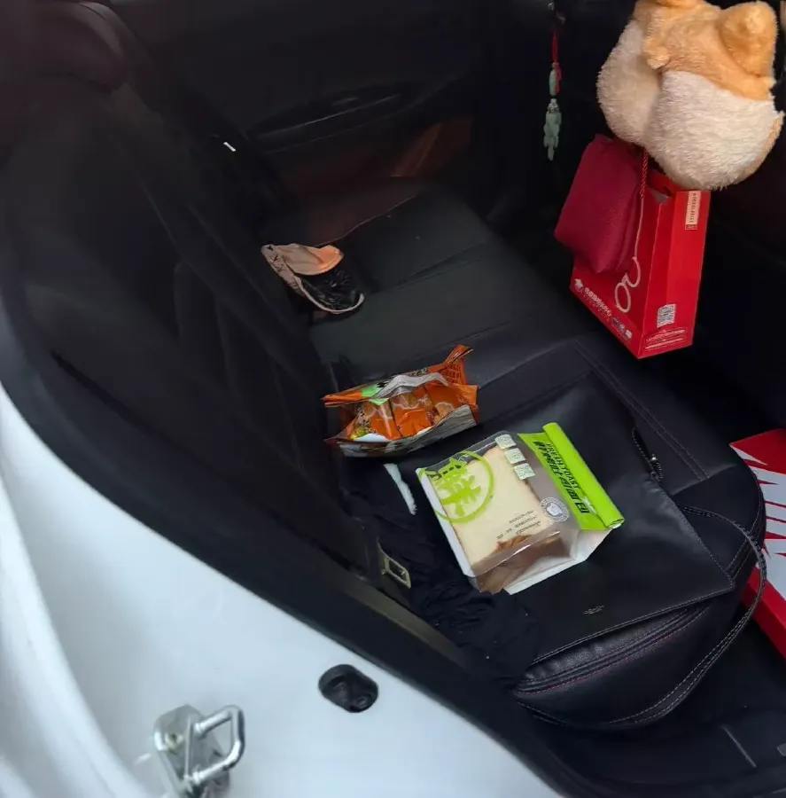 2020 Toyota Yaris L 1.5L 110HP L4 CVT,autocango,china used car exporter,china ev exporter,chinese used car exporter,chinese used ev exporter