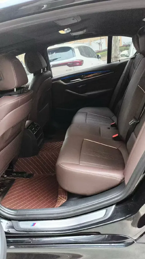 2021 BMW 5 Series 2.0T 184HP L4 8AT,autocango,china used car exporter,china ev exporter,chinese used car exporter,chinese used ev exporter