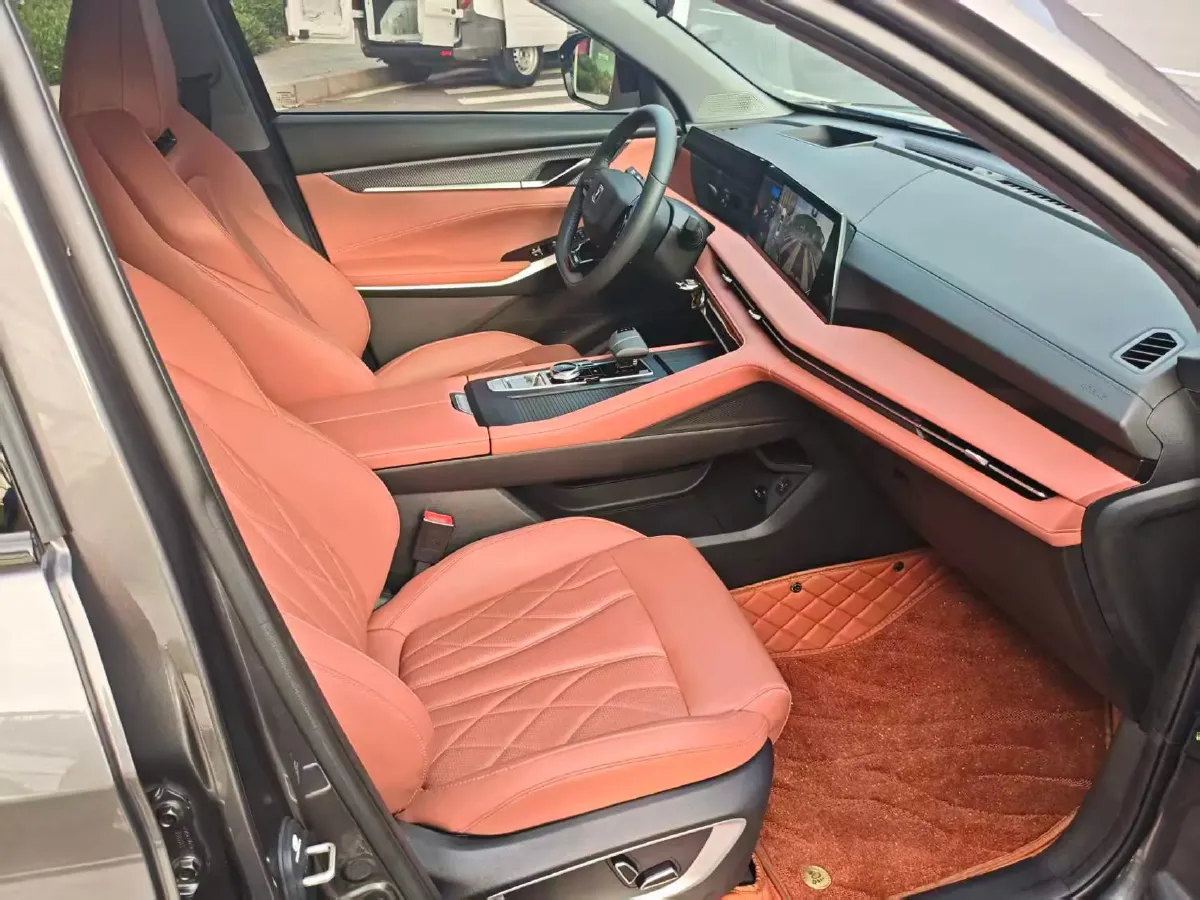 2024 ChangAn CS75 Plus 2.0T 233HP L4 8AT,autocango,china used car exporter,china ev exporter,chinese used car exporter,chinese used ev exporter