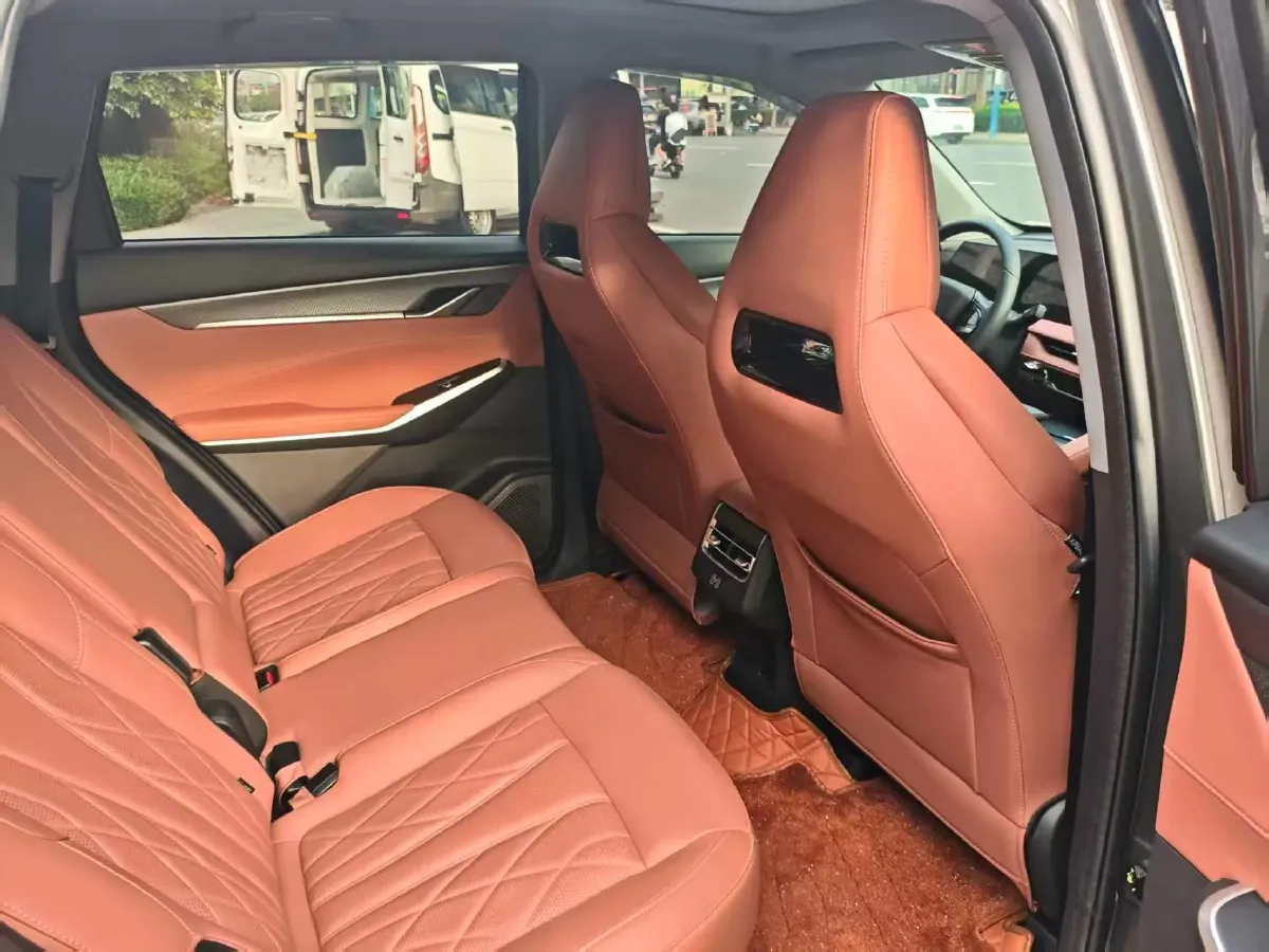 2024 ChangAn CS75 Plus 2.0T 233HP L4 8AT,autocango,china used car exporter,china ev exporter,chinese used car exporter,chinese used ev exporter