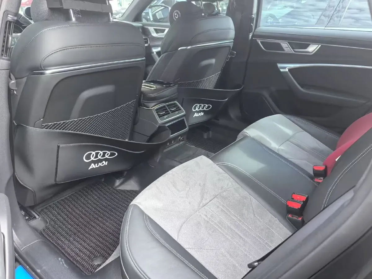 2024 Audi A6L 2.0T 245HP L4 7DCT,autocango,china used car exporter,china ev exporter,chinese used car exporter,chinese used ev exporter