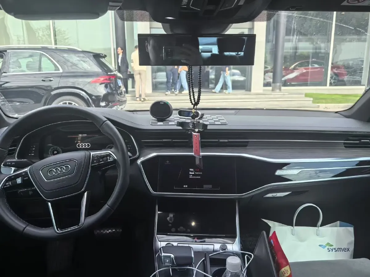 2024 Audi A6L 2.0T 245HP L4 7DCT,autocango,china used car exporter,china ev exporter,chinese used car exporter,chinese used ev exporter