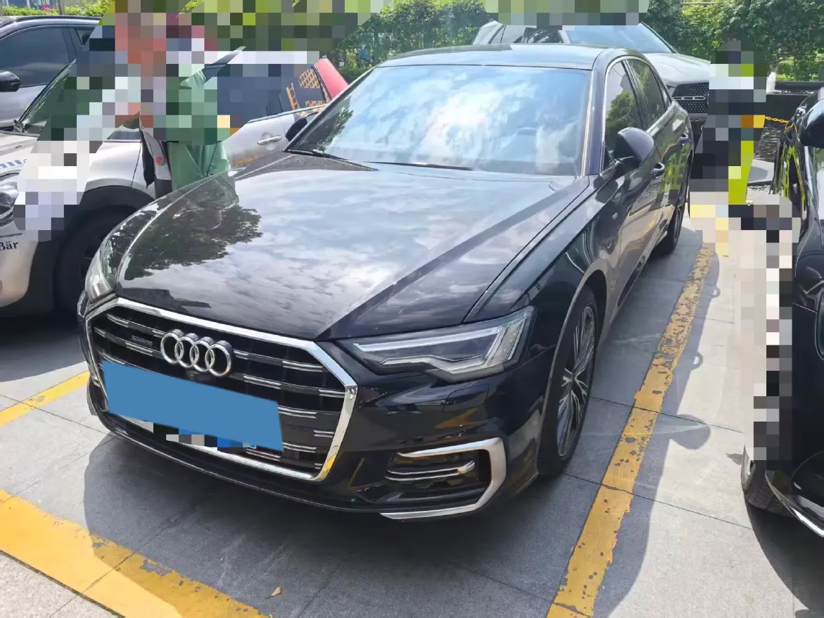 2024 Audi A6L 2.0T 245HP L4 7DCT,autocango,china used car exporter,china ev exporter,chinese used car exporter,chinese used ev exporter