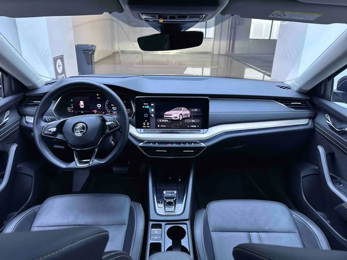 2022 Skoda Octavia 1.4T 150HP L4 7DCT,autocango,china used car exporter,china ev exporter,chinese used car exporter,chinese used ev exporter