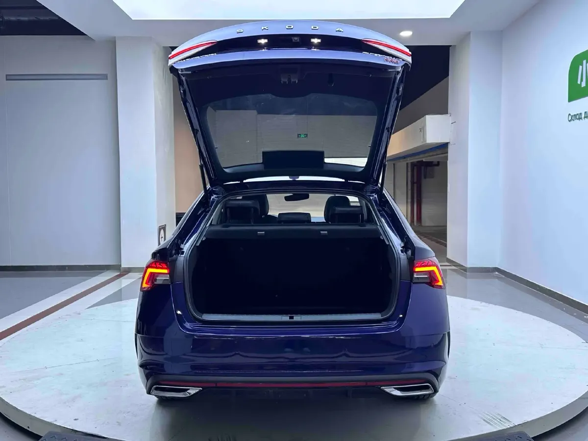 2022 Skoda Octavia 1.4T 150HP L4 7DCT,autocango,china used car exporter,china ev exporter,chinese used car exporter,chinese used ev exporter