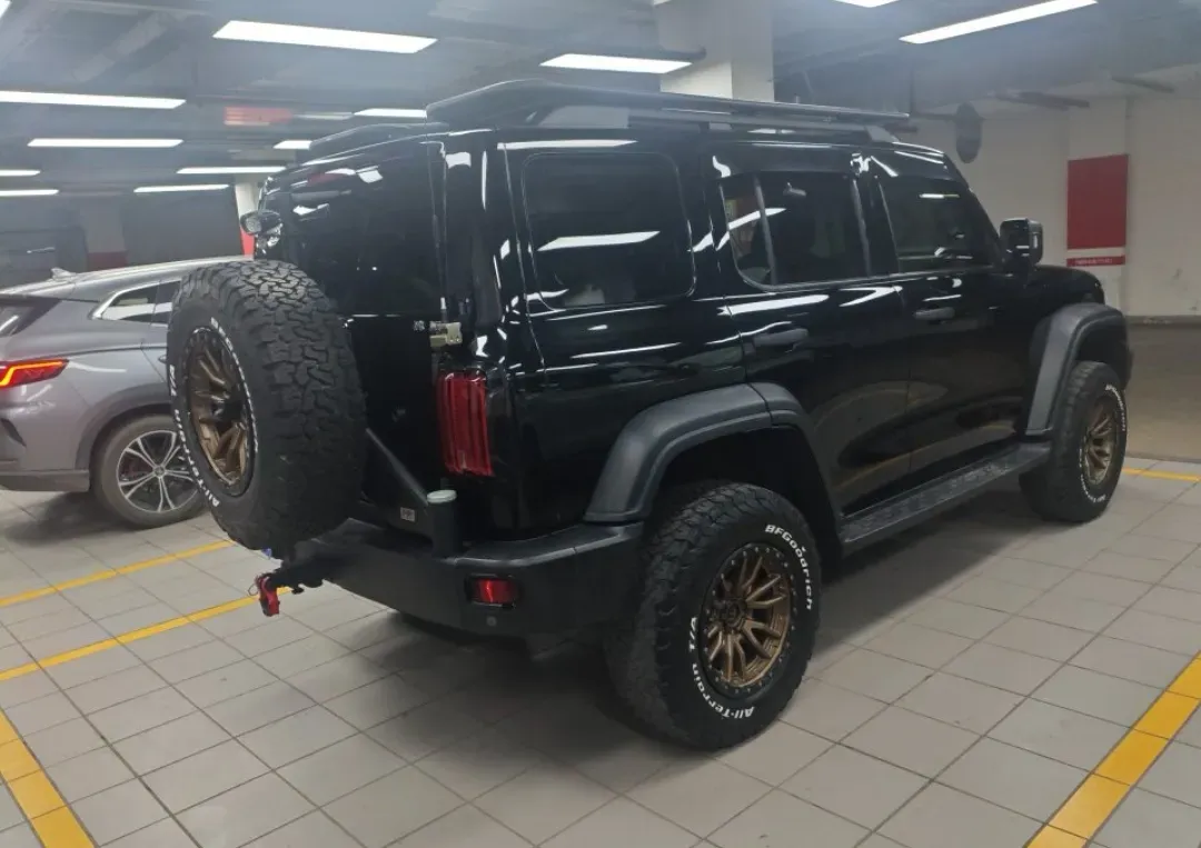 2021 Tank 300 2.0T 227HP L4 8AT,autocango,china used car exporter,china ev exporter,chinese used car exporter,chinese used ev exporter