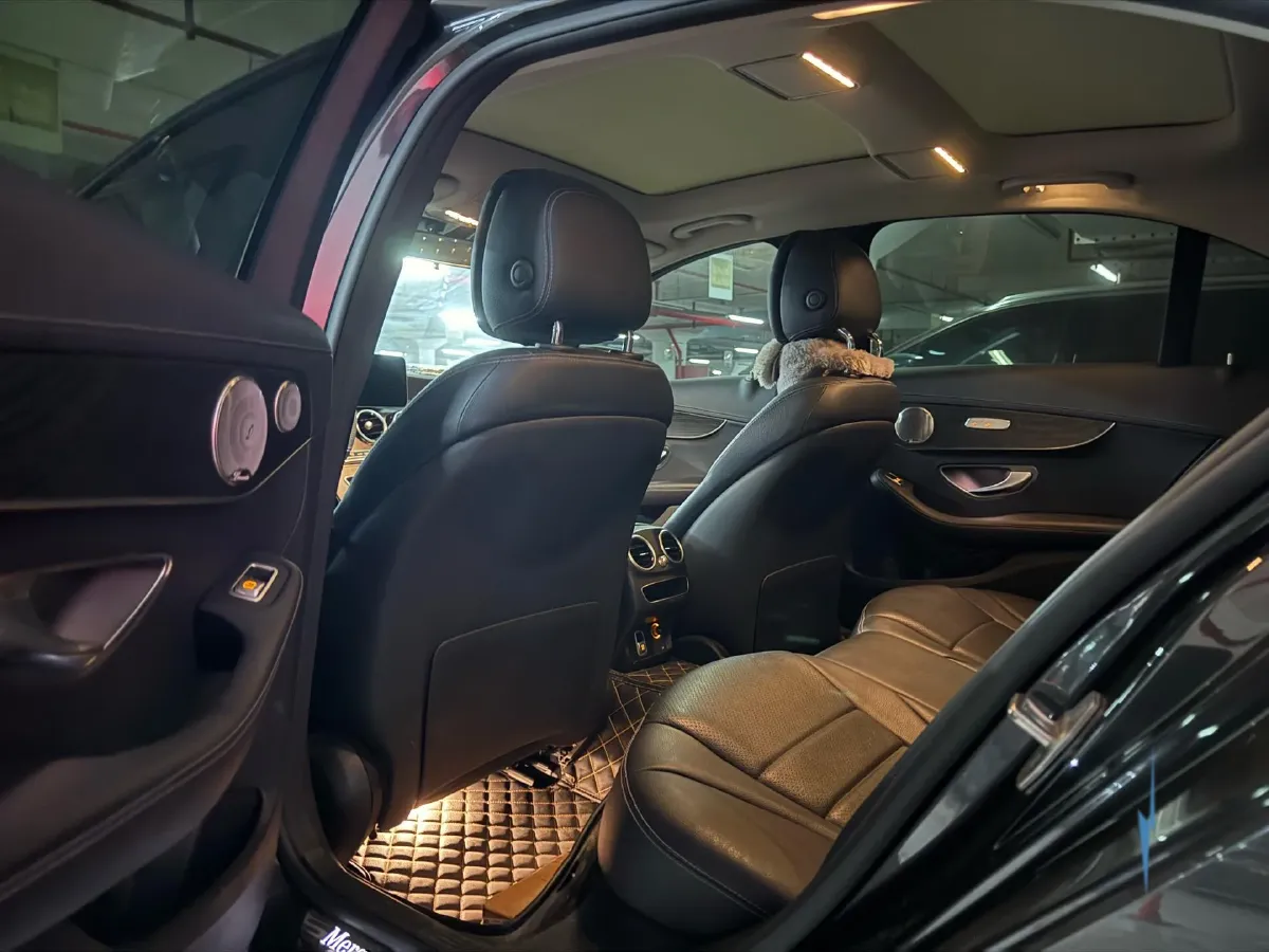 2021 Mercedes-Benz C Class 1.5T 184HP L4 9AT,autocango,china used car exporter,china ev exporter,chinese used car exporter,chinese used ev exporter