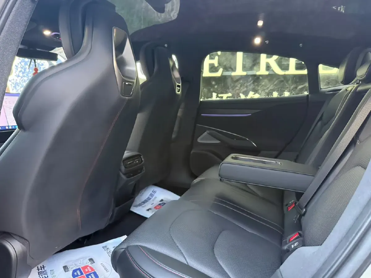 2024 MI SU7 BEV 94.3KWH,autocango,china used car exporter,china ev exporter,chinese used car exporter,chinese used ev exporter