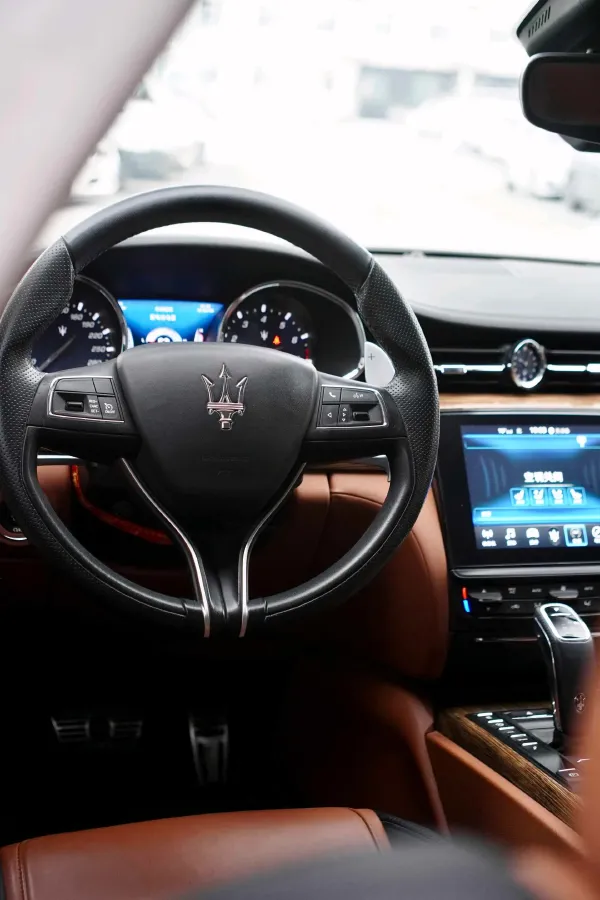 2019 Maserati Quattroporte 3.0T 350HP V6 8AT,autocango,china used car exporter,china ev exporter,chinese used car exporter,chinese used ev exporter