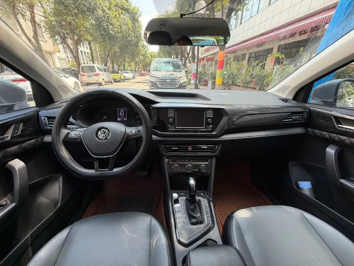 2019 Jeep Compass 1.4T 165HP L4 7DCT,autocango,china used car exporter,china ev exporter,chinese used car exporter,chinese used ev exporter