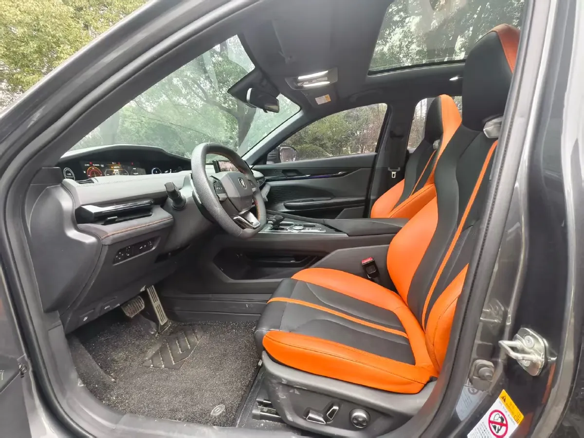 2024 ChangAn UNI-V 1.5T 188HP L4 7DCT,autocango,china used car exporter,china ev exporter,chinese used car exporter,chinese used ev exporter