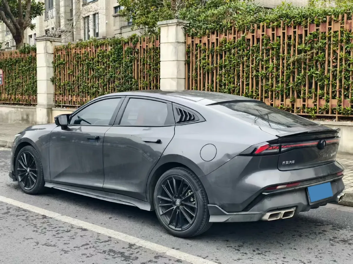 2024 ChangAn UNI-V 1.5T 188HP L4 7DCT,autocango,china used car exporter,china ev exporter,chinese used car exporter,chinese used ev exporter