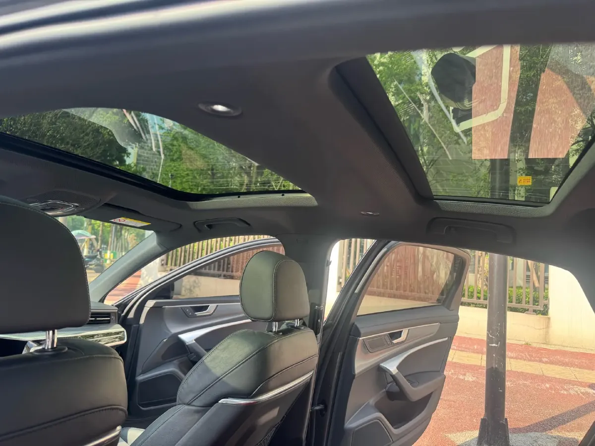 2020 Audi A6L 2.0T 224HP L4 7DCT,autocango,china used car exporter,china ev exporter,chinese used car exporter,chinese used ev exporter