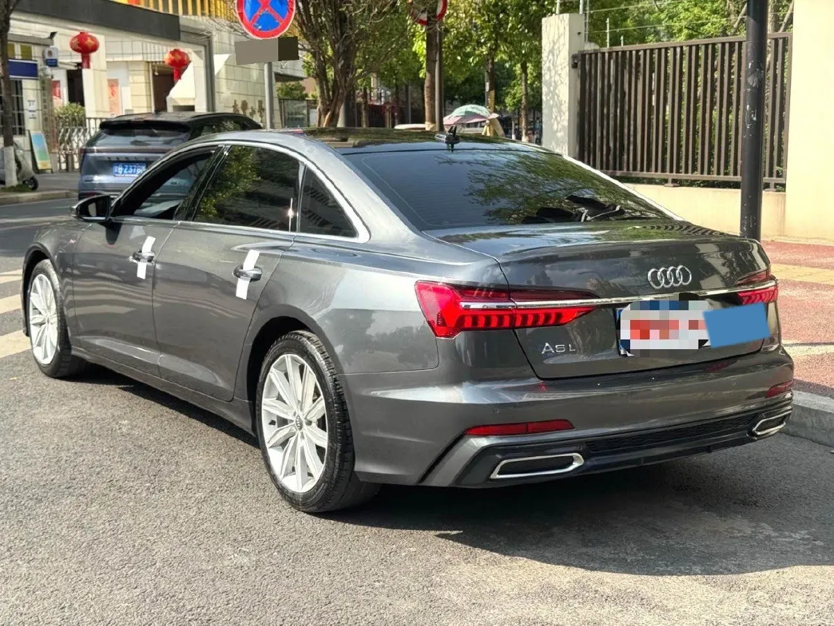 2020 Audi A6L 2.0T 224HP L4 7DCT,autocango,china used car exporter,china ev exporter,chinese used car exporter,chinese used ev exporter
