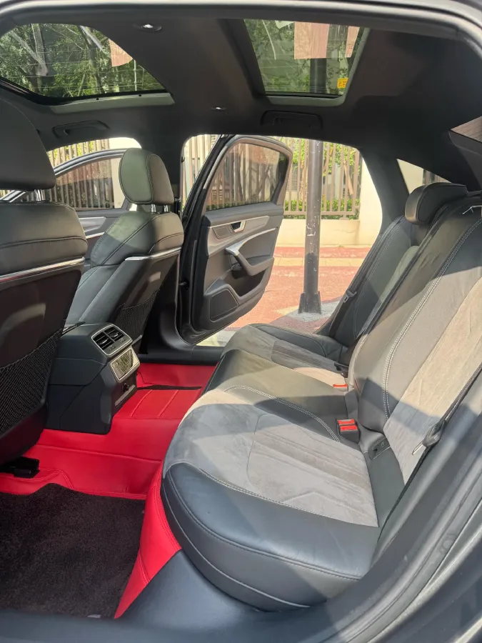 2020 Audi A6L 2.0T 224HP L4 7DCT,autocango,china used car exporter,china ev exporter,chinese used car exporter,chinese used ev exporter