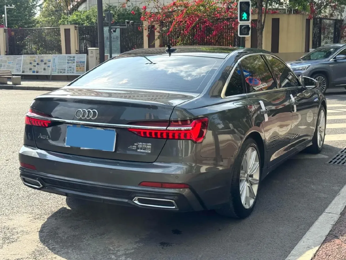 2020 Audi A6L 2.0T 224HP L4 7DCT,autocango,china used car exporter,china ev exporter,chinese used car exporter,chinese used ev exporter