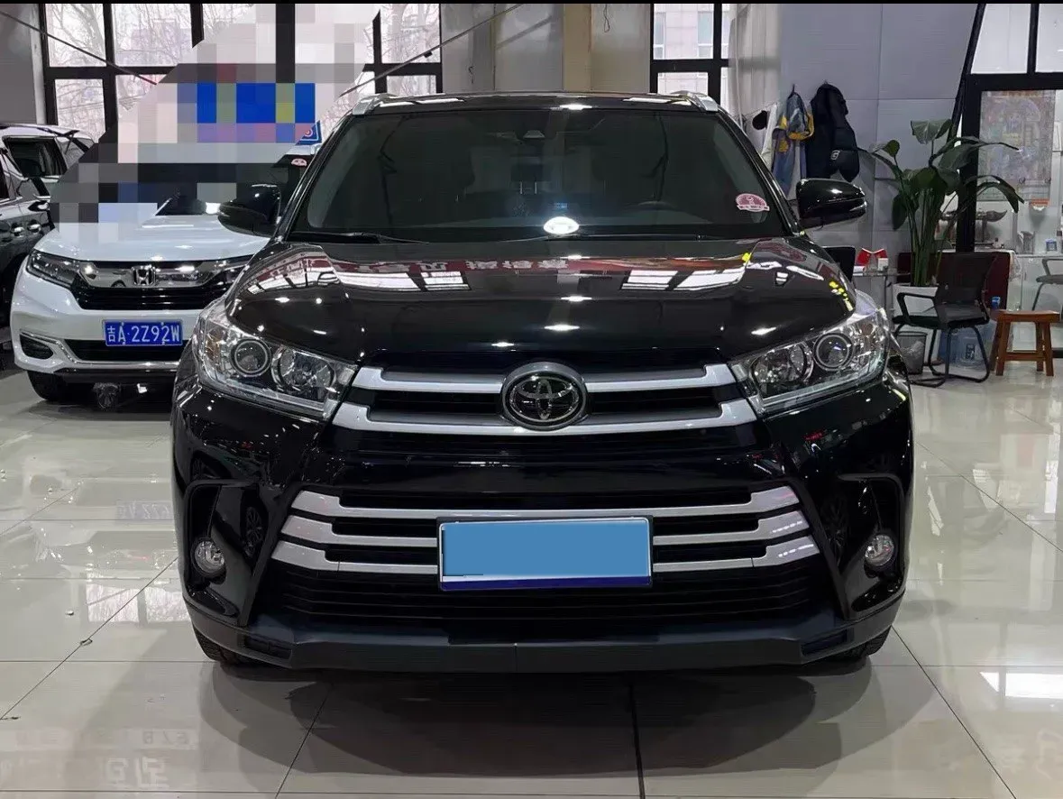 2021 Toyota Highlander 2.0T 220HP L4 6AT,autocango,china used car exporter,china ev exporter,chinese used car exporter,chinese used ev exporter