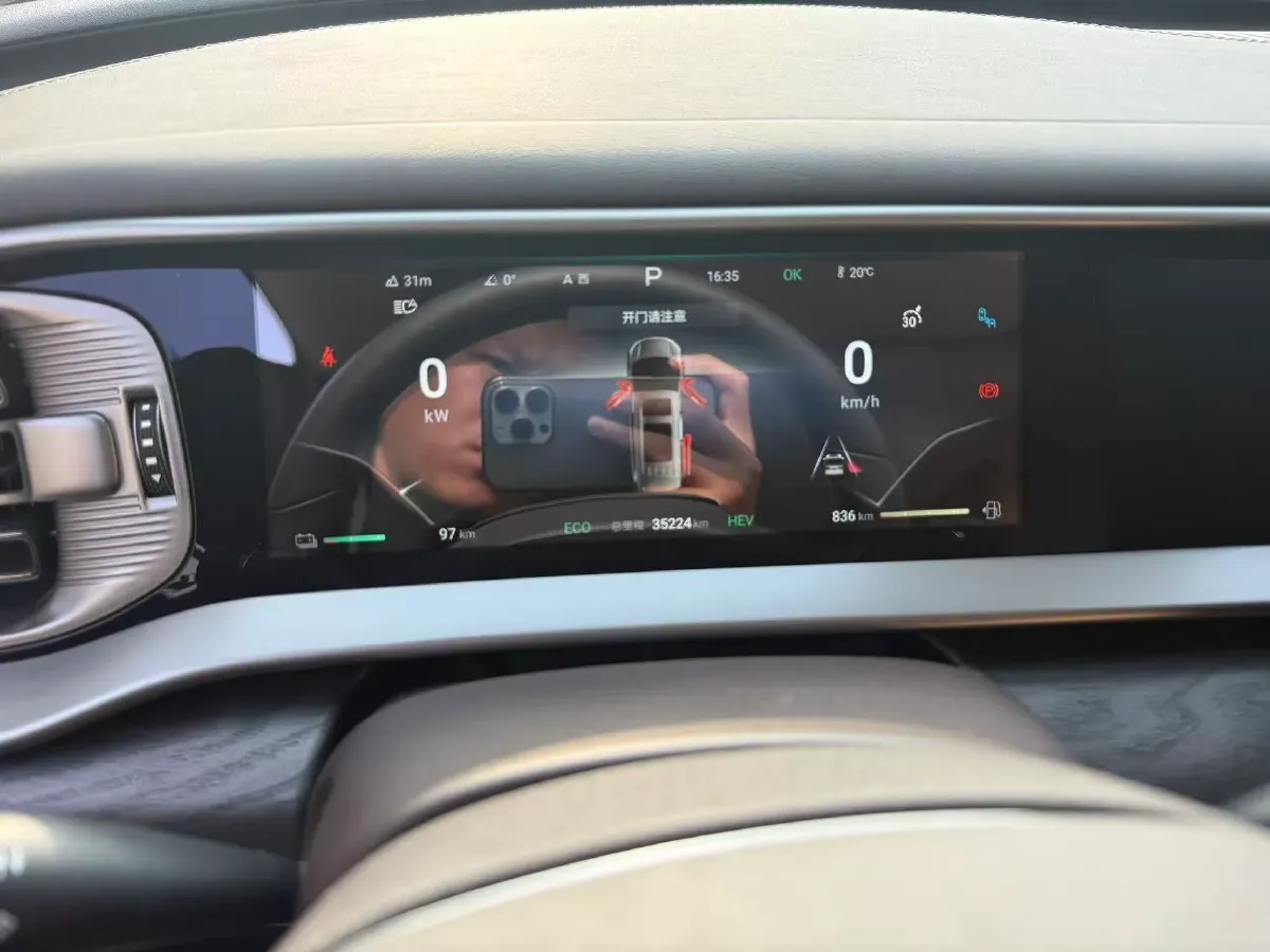 2024 Denza D9 1.5T 139HP L4 E-CVT PHEV 40KWH,autocango,china used car exporter,china ev exporter,chinese used car exporter,chinese used ev exporter