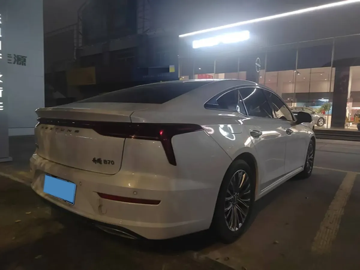 2023 Bestune B70 1.5T 169HP L4 7DCT,autocango,china used car exporter,china ev exporter,chinese used car exporter,chinese used ev exporter