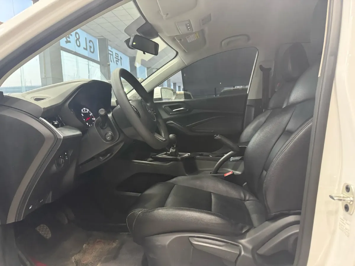 2023 MG 5 1.5L 129HP L4 5MT,autocango,china used car exporter,china ev exporter,chinese used car exporter,chinese used ev exporter