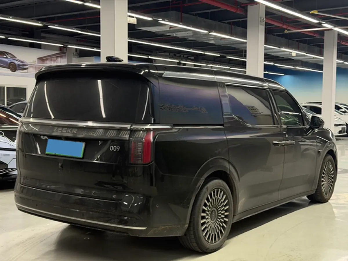 2022 Zeekr 009 BEV 116KWH,autocango,china used car exporter,china ev exporter,chinese used car exporter,chinese used ev exporter