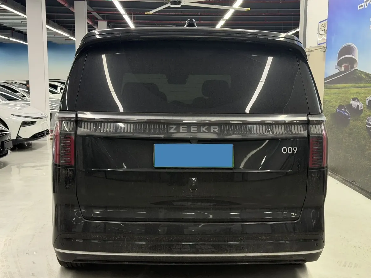 2022 Zeekr 009 BEV 116KWH,autocango,china used car exporter,china ev exporter,chinese used car exporter,chinese used ev exporter