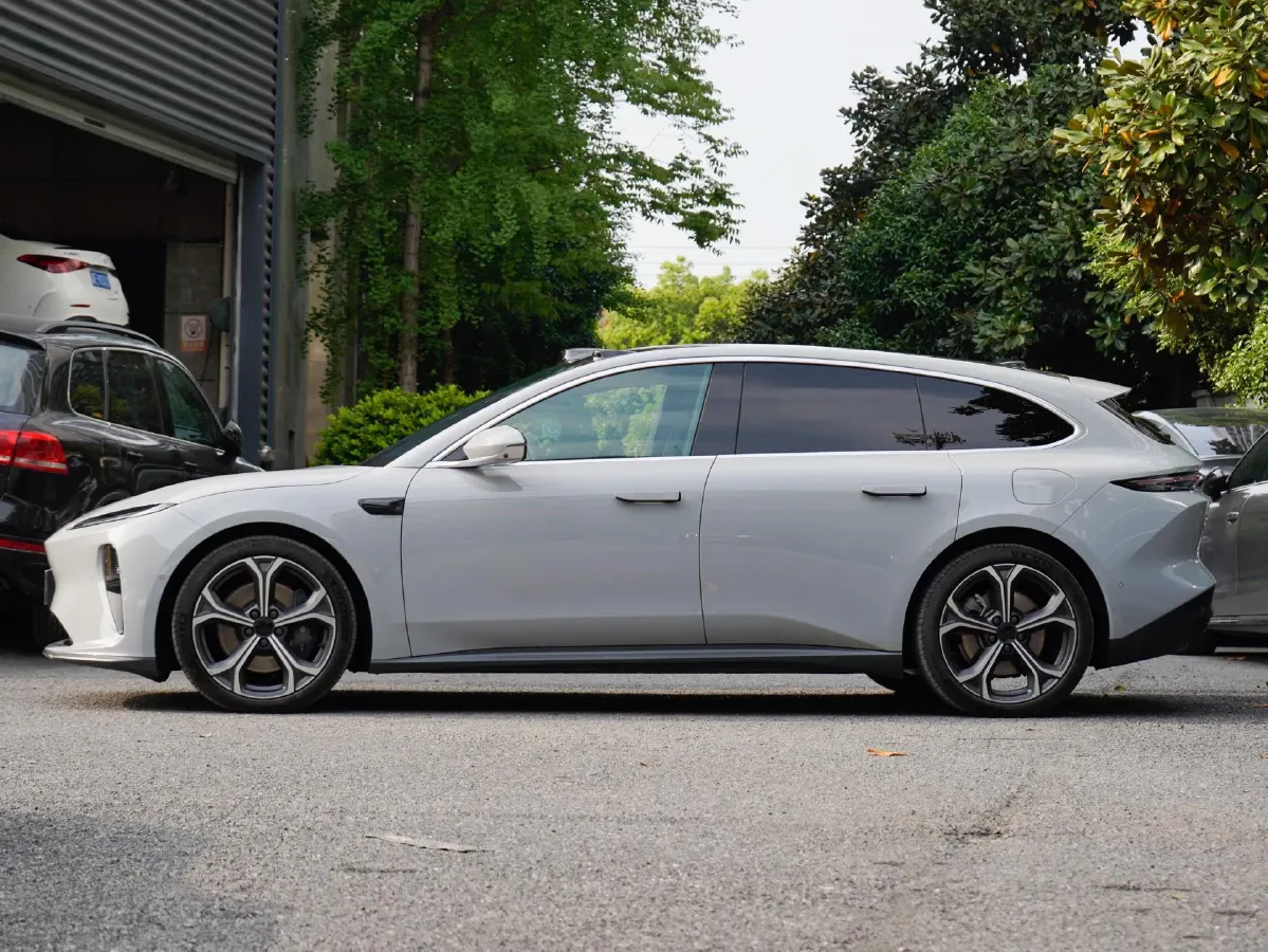 2023 NIO ET5T BEV 100KWH,autocango,china used car exporter,china ev exporter,chinese used car exporter,chinese used ev exporter