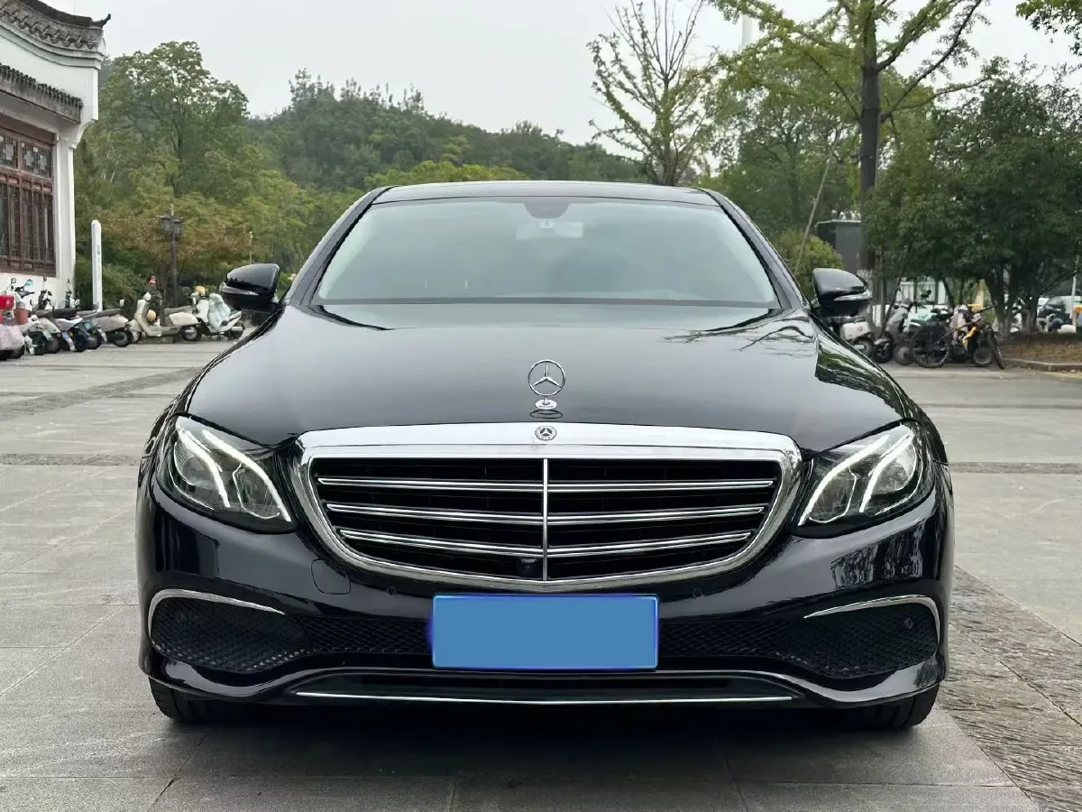2020 Mercedes-Benz E Class 2.0T 258HP L4 9AT,autocango,china used car exporter,china ev exporter,chinese used car exporter,chinese used ev exporter