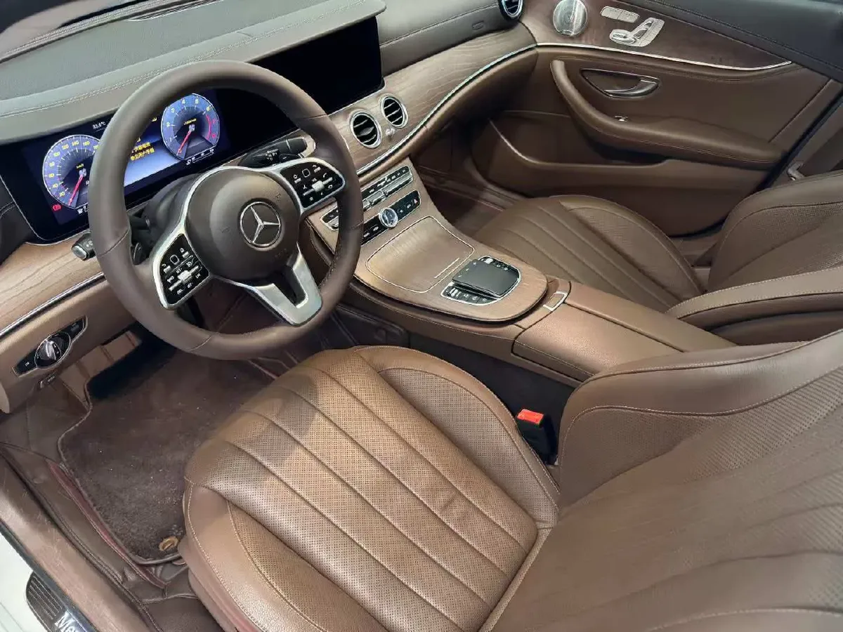 2020 Mercedes-Benz E Class 2.0T 258HP L4 9AT,autocango,china used car exporter,china ev exporter,chinese used car exporter,chinese used ev exporter