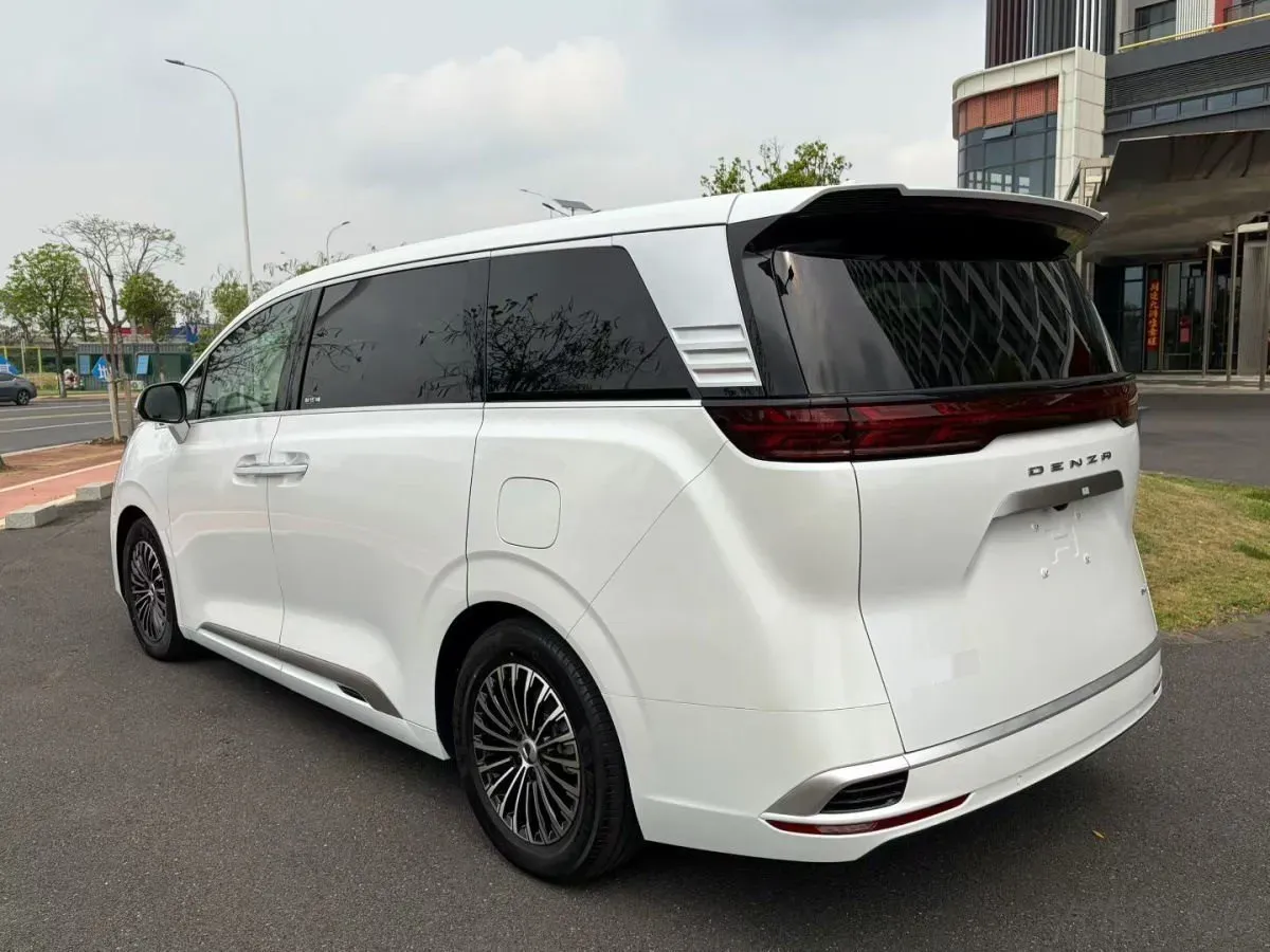 2022 Mercedes-Benz GLC Class 2.0T 197HP L4 9AT,autocango,china used car exporter,china ev exporter,chinese used car exporter,chinese used ev exporter