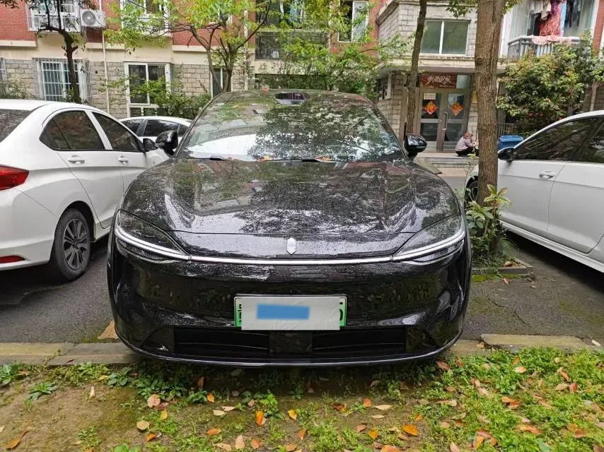 2026 Luxeed R7 REEV 156HP REEV,autocango,china used car exporter,china ev exporter,chinese used car exporter,chinese used ev exporter