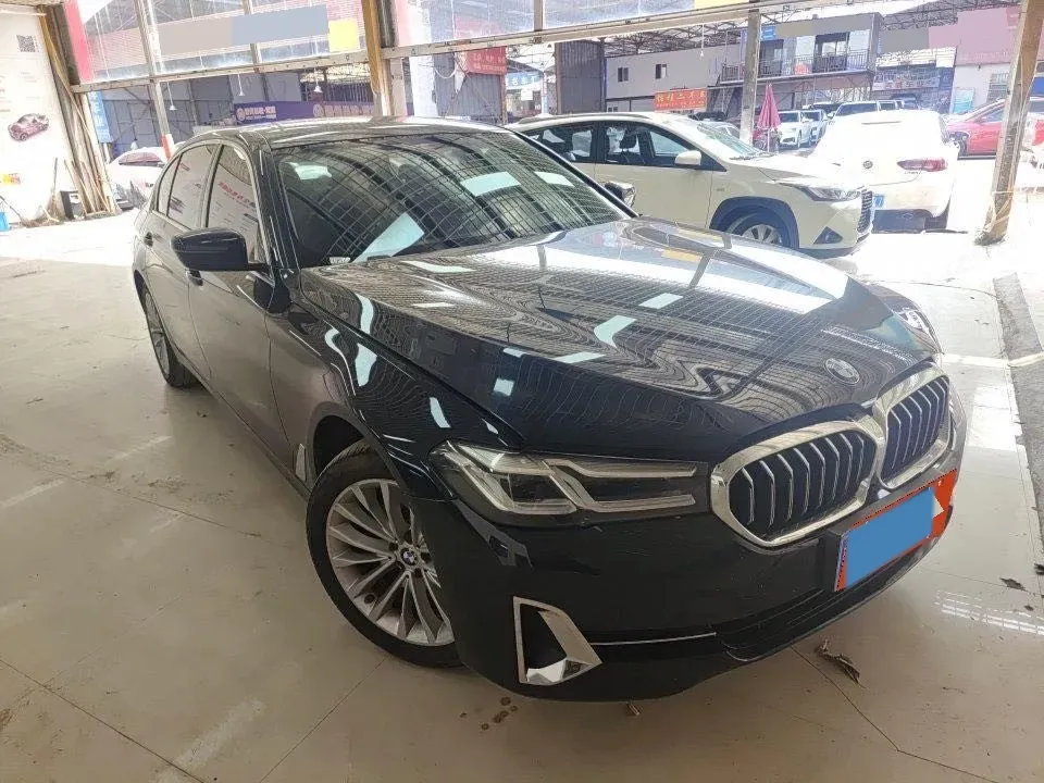 2022 BMW 5 Series 2.0T 184HP L4 8AT,autocango,china used car exporter,china ev exporter,chinese used car exporter,chinese used ev exporter