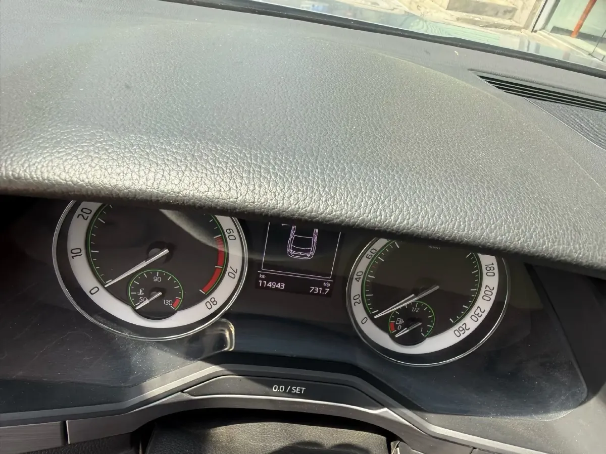 2018 Skoda Superb 1.4T 150HP L4 7DCT,autocango,china used car exporter,china ev exporter,chinese used car exporter,chinese used ev exporter