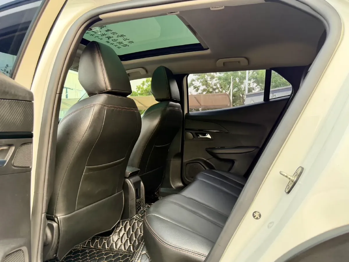 2020 Peugeot 2008 1.2T 136HP L3 6DCT,autocango,china used car exporter,china ev exporter,chinese used car exporter,chinese used ev exporter