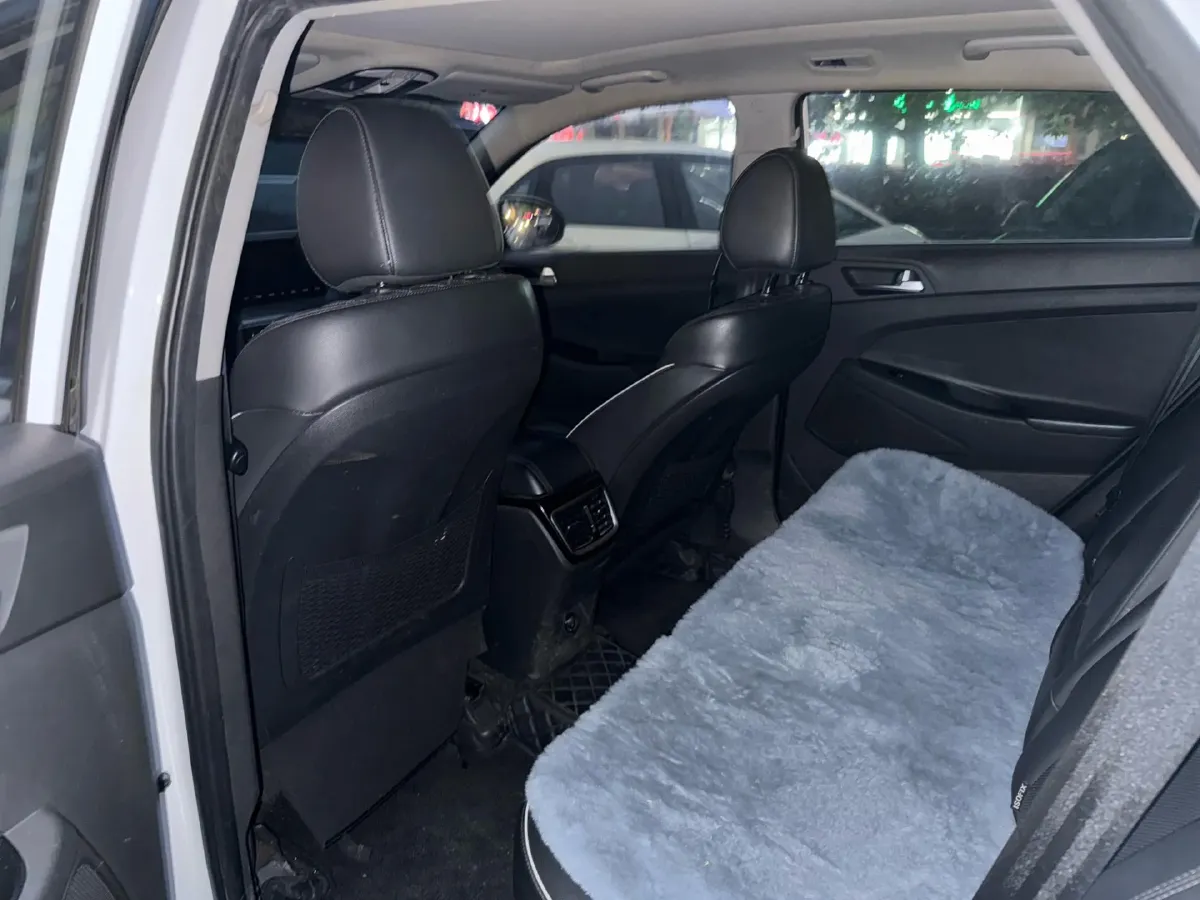 2019 Hyundai Tucson 1.6T 177HP L4 7DCT,autocango,china used car exporter,china ev exporter,chinese used car exporter,chinese used ev exporter