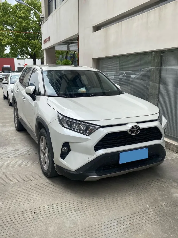2020 Toyota RAV4 2.0L 171HP L4 CVT,autocango,china used car exporter,china ev exporter,chinese used car exporter,chinese used ev exporter