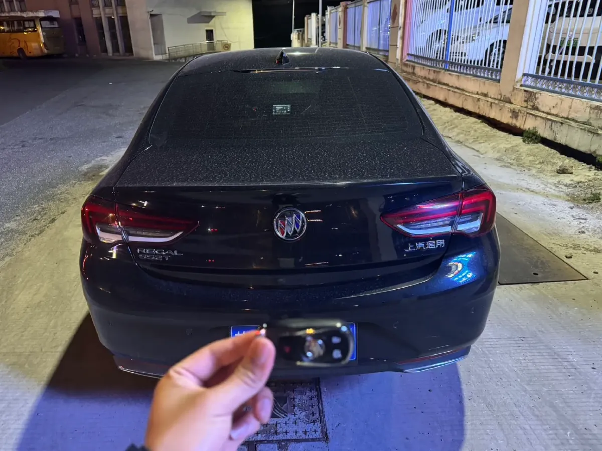 2022 Buick Regal 1.5T 169HP L4 9AT,autocango,china used car exporter,china ev exporter,chinese used car exporter,chinese used ev exporter