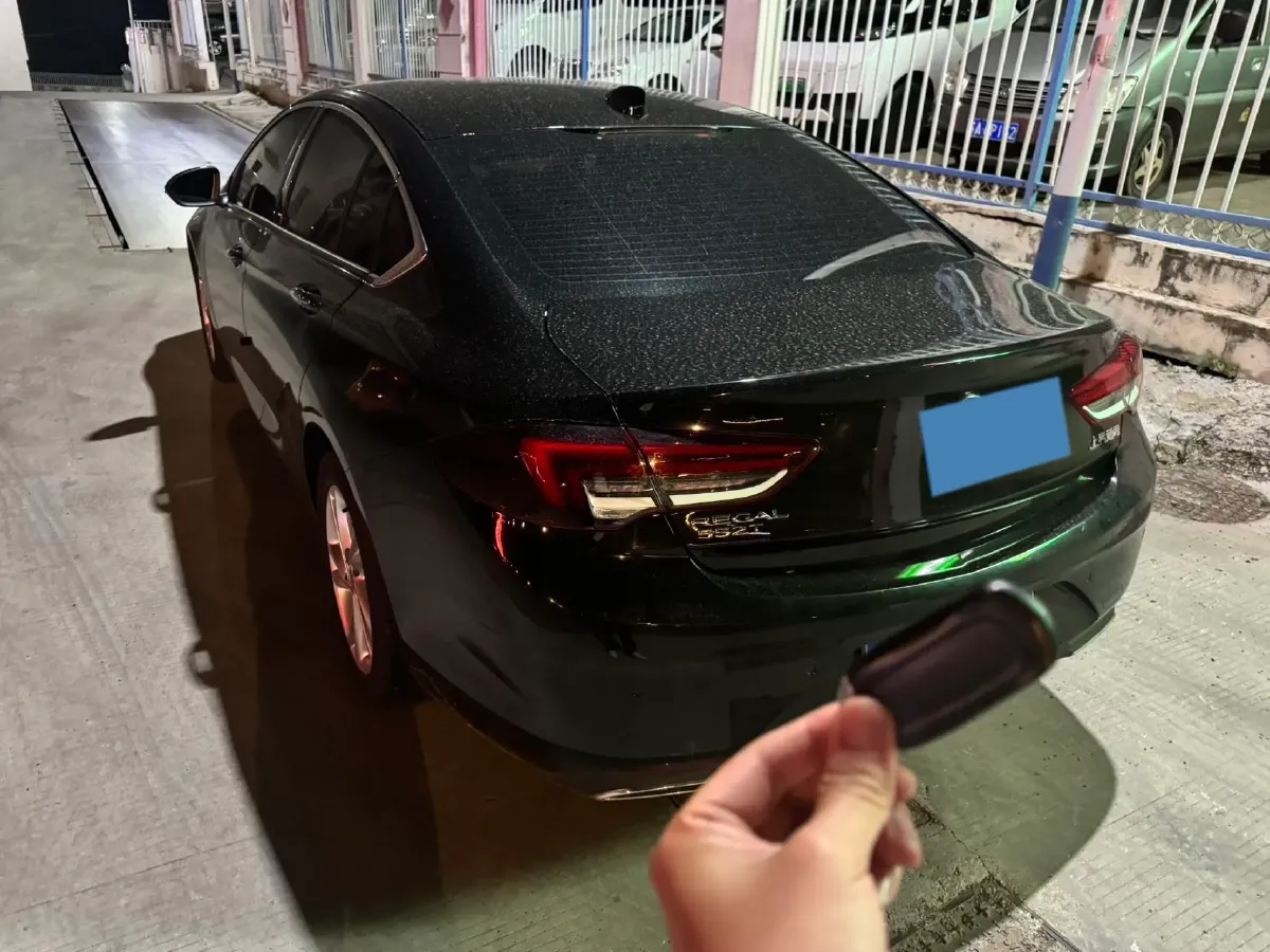 2022 Buick Regal 1.5T 169HP L4 9AT,autocango,china used car exporter,china ev exporter,chinese used car exporter,chinese used ev exporter