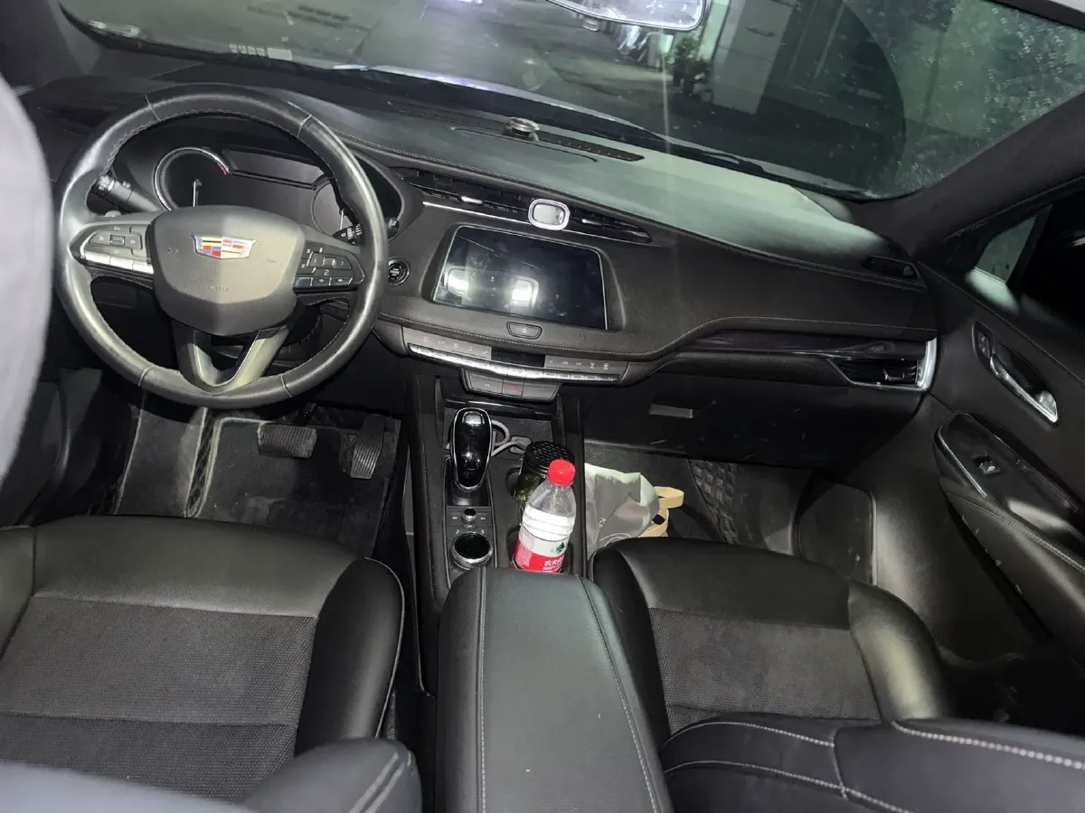 2021 Cadillac XT4 2.0T 237HP L4 9AT,autocango,china used car exporter,china ev exporter,chinese used car exporter,chinese used ev exporter